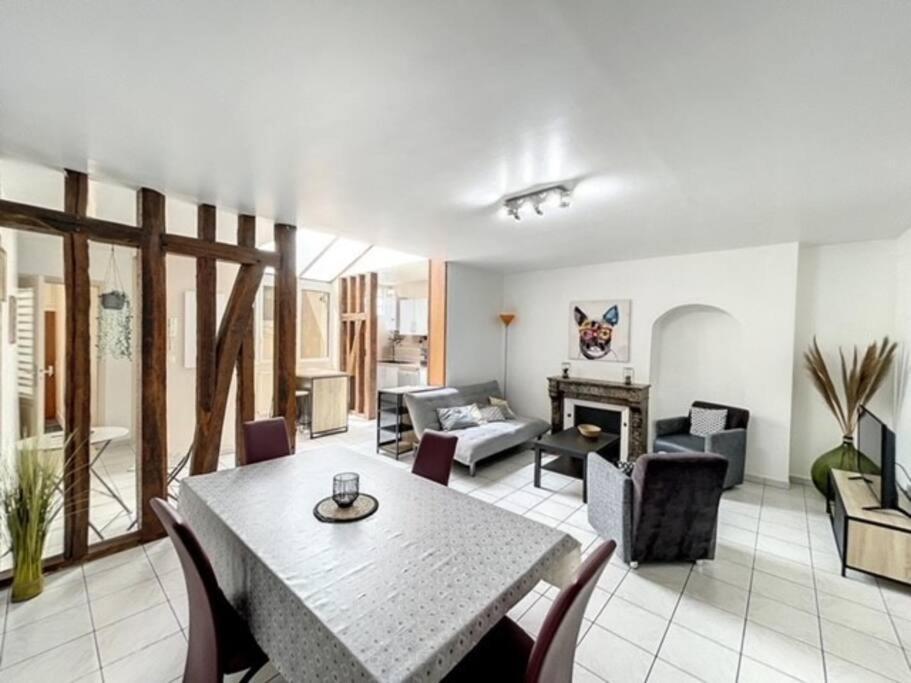 Appartement Au Coeur De Troyes Eksteriør billede