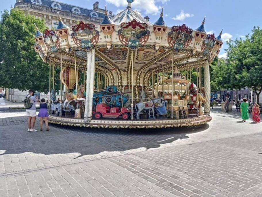 Appartement Au Coeur De Troyes Eksteriør billede